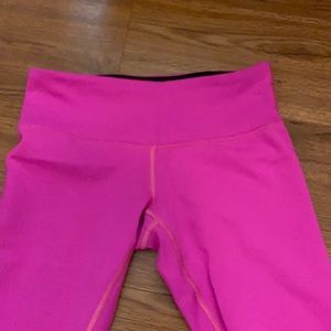 Hot pink super fitted Lululemon leggings